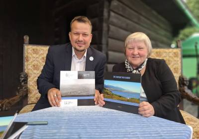 Dvojica autorov Mgr. Viera Kunová a Mgr. Martin Hromada, PhD.